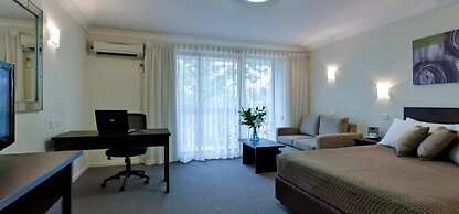 Tall Trees Ainslie Motel