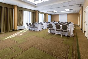 La Quinta Inn and Suites