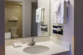 La Quinta Inn and Suites