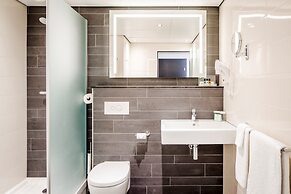 Holiday Inn Eindhoven Centre by IHG