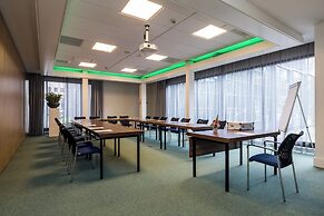 Holiday Inn Eindhoven Centre by IHG