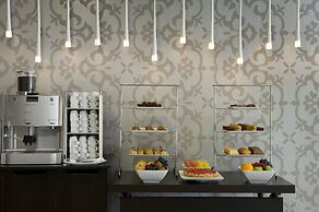 Holiday Inn Eindhoven Centre by IHG