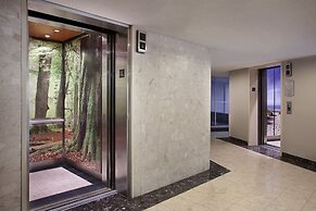 Toronto Don Valley Hotel and Suites