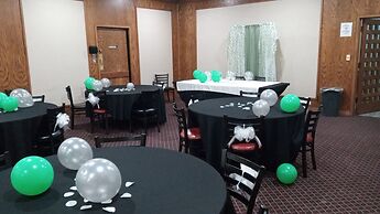 Ramada by Wyndham Enid