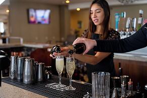 Red Lion Hotel Templin's on the River