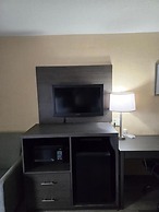 Days Inn by Wyndham Charlotte Northlake