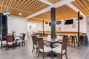 The Blu Hotel Blue Ash Cincinnati, Ascend Hotel Collection