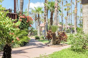 Isla Grand Beach Resort