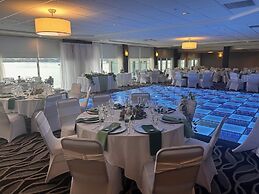 Crowne Plaza Niagara Falls NY Riverside by IHG