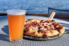 Crowne Plaza Niagara Falls NY Riverside by IHG