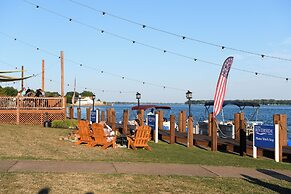 Crowne Plaza Niagara Falls NY Riverside by IHG