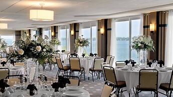 Crowne Plaza Niagara Falls NY Riverside by IHG