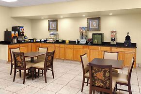 Days Inn by Wyndham Shelby