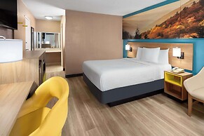 Days Inn by Wyndham Shelby