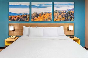 Days Inn by Wyndham Shelby