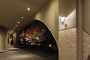 The Prince Kyoto Takaragaike, Autograph Collection