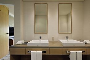 The Prince Kyoto Takaragaike, Autograph Collection