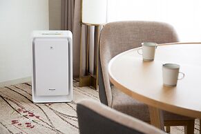 The Prince Kyoto Takaragaike, Autograph Collection