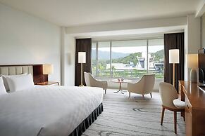 The Prince Kyoto Takaragaike, Autograph Collection