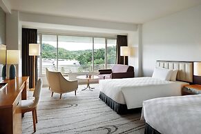 The Prince Kyoto Takaragaike, Autograph Collection