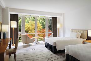 The Prince Kyoto Takaragaike, Autograph Collection