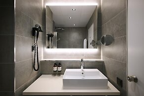 NH Luxembourg Airport