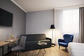 NH Luxembourg Airport