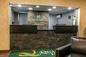 Quality Inn Conference Center Logansport