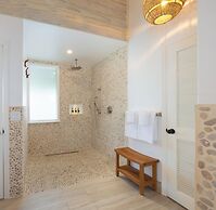 Galley Bay Resort & Spa