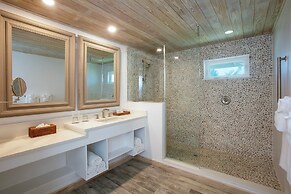 Galley Bay Resort & Spa