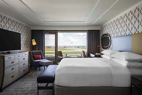 Renaissance Concourse Atlanta Airport Hotel