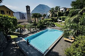 International au Lac Historic Lakeside Hotel