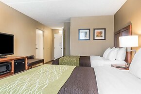 Comfort Inn & Suites Piqua-Near Troy-I75