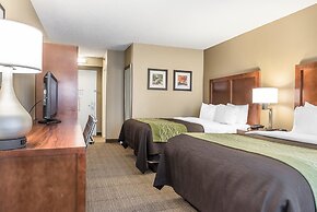 Comfort Inn & Suites Piqua-Near Troy-I75