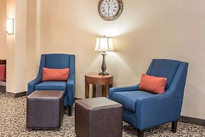 Comfort Inn & Suites Piqua-Near Troy-I75