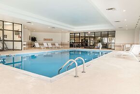 Comfort Inn & Suites Piqua-Near Troy-I75