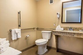 Comfort Inn & Suites Piqua-Near Troy-I75
