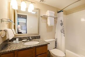 Hawthorn Suites by Wyndham Tinton Falls