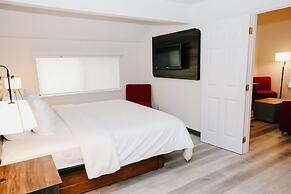 Hawthorn Suites by Wyndham Tinton Falls