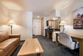 Best Western Plus Kentwood Lodge