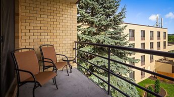 Best Western East Towne Suites