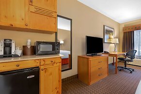 Best Western Plus Olympic Inn