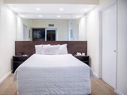 Crystal Beach Suites Miami Oceanfront Hotel