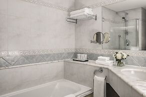 Corinthia St George's Bay