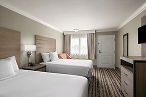 Solara Inn and Suites