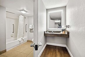 Quality Inn near Blue Spring