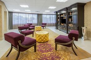 Crowne Plaza Saddle Brook by IHG