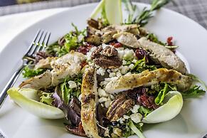 Crowne Plaza Saddle Brook by IHG