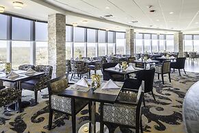 Crowne Plaza Saddle Brook by IHG