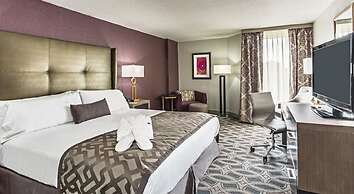 Crowne Plaza Saddle Brook by IHG